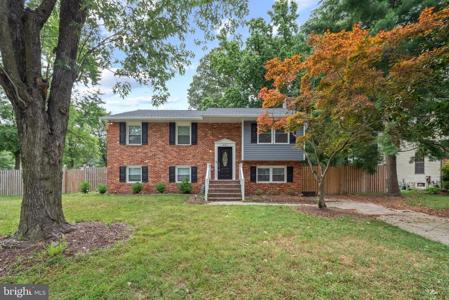 481 EASTWOOD COURT