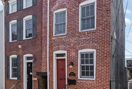 900 HARDEN COURT
