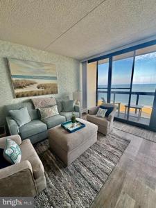 10900 COASTAL HIGHWAY