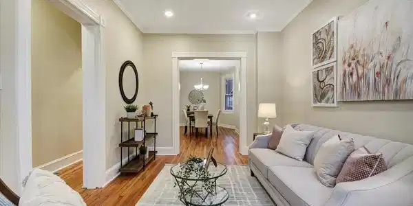 6 HIGHLAND AVENUE