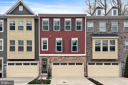 84 SHADBUSH WAY