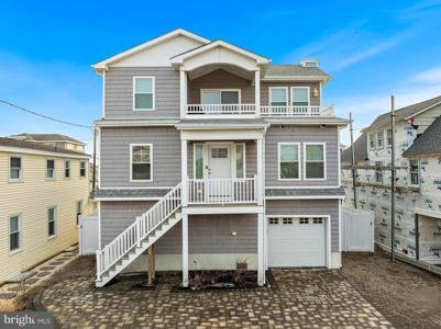 106 26TH STREET