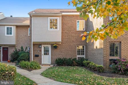 30 GENTRY COURT