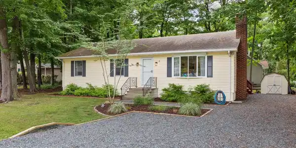 2 WAREHAM COURT