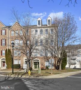 2227 IVY LANE
