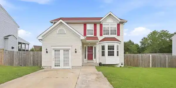 2300 WOODBERRY DRIVE