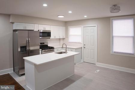 107 LARUE SQUARE