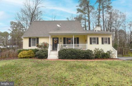 458 CHESTNUT DRIVE