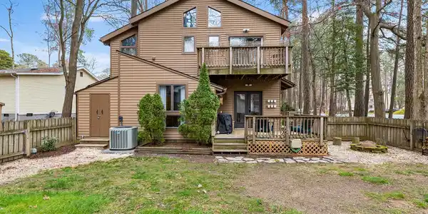 2 BRAMBLEWOOD DRIVE