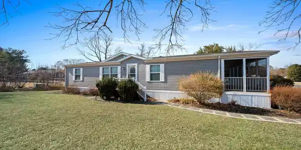 25594 CRAB ALLEY