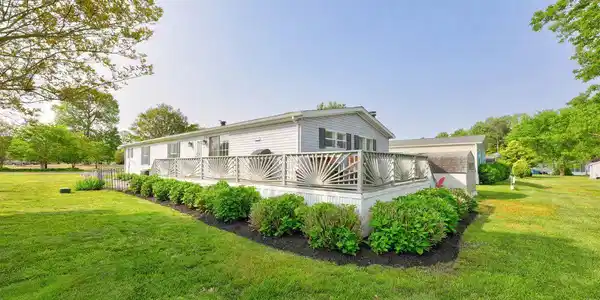 33393 HARTFORD COURT