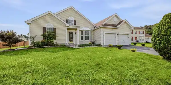 235 RIVEREDGE DRIVE