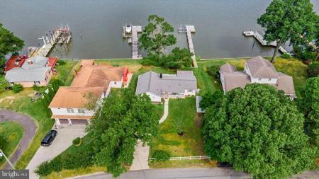 537 HARBOR VIEW CIRCLE