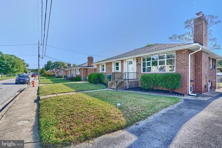 707 CLOVER AVENUE