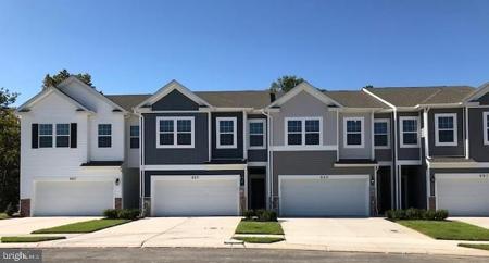 719 PICKEREL PLACE