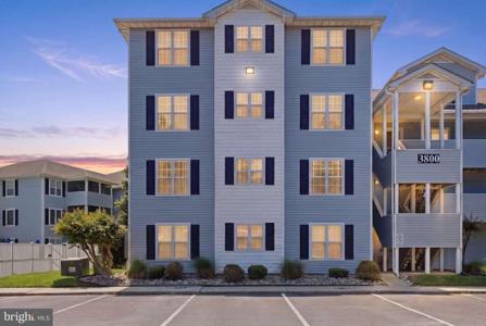 3800 SANIBEL CIRCLE