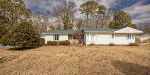 4421 BEECHWOOD PLACE