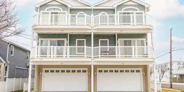 1109 OCEAN AVENUE