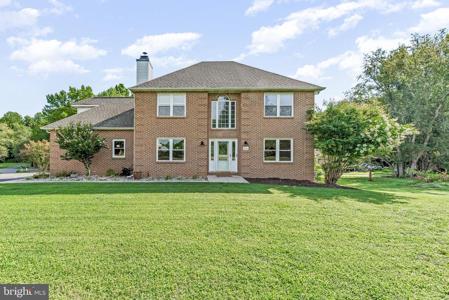 1601 MEADOW OAKS LANE