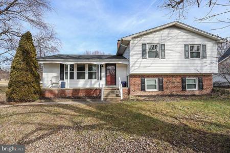 40736 CENTER 40 CIRCLE