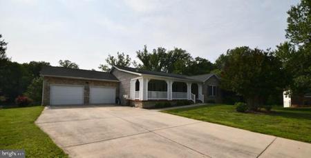 923 WOODHAVEN COURT