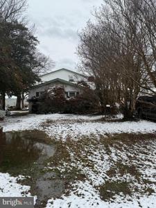 136 BAY DRIVE