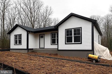 49 POPLAR LANE
