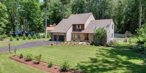 292 POND ROAD