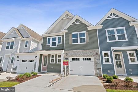 207 LACKAWANNA LANE