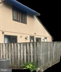 422 WEST COURT