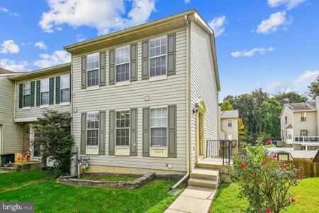 5325 HOLLOWSTONE CIRCLE