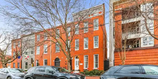 828 WILLIAM STREET
