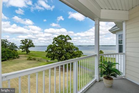 2700 WILLOW OAK DRIVE