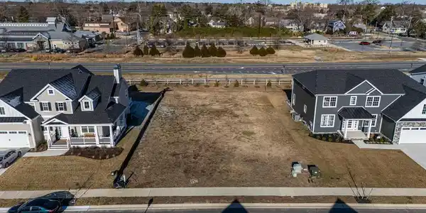 77 FILLY LANE