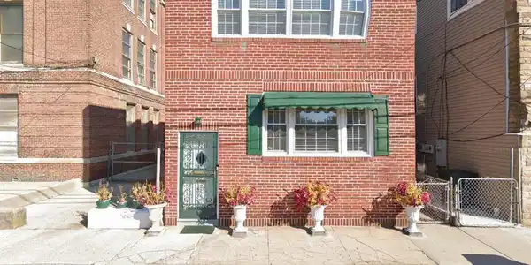 111 N INDIANA AVENUE
