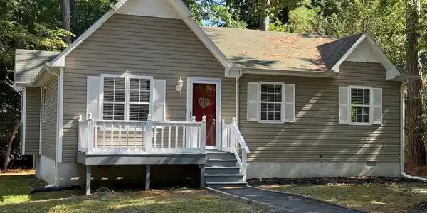 7 EDGEWOOD DRIVE
