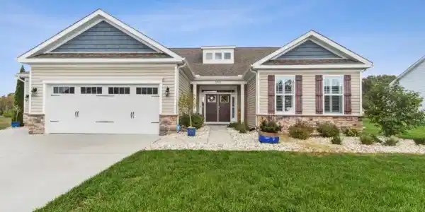 22427 CYPRESS WAY