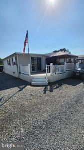 111 BEACH HARBOR DRIVE