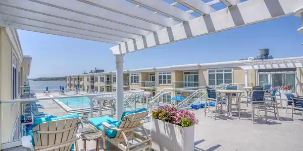 1301 COASTAL HIGHWAY