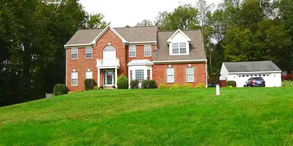 25 POPLAR VIEW DRIVE