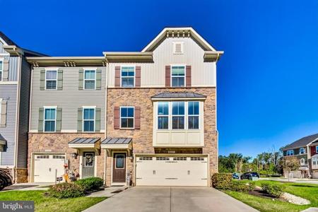 8247 HICKORY HOLLOW DRIVE