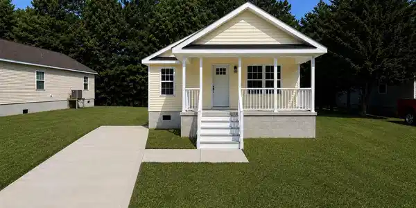 6 HERON WAY