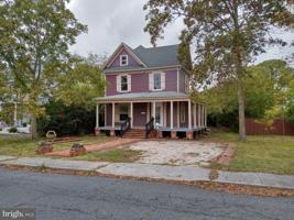 11 E. CHESAPEAKE AVENUE