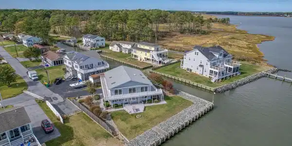 2 MALLARD DRIVE