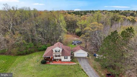 6 DOCKSIDE COURT