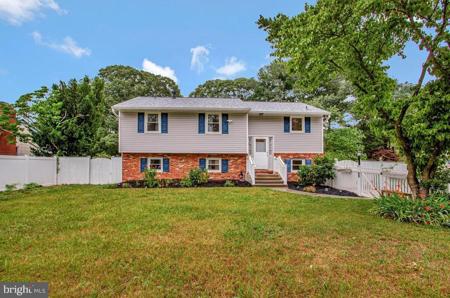 454 MANOR ROAD
