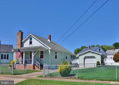 1318 WILLOW ROAD