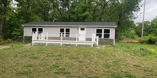 98 SIEGTOWN ROAD