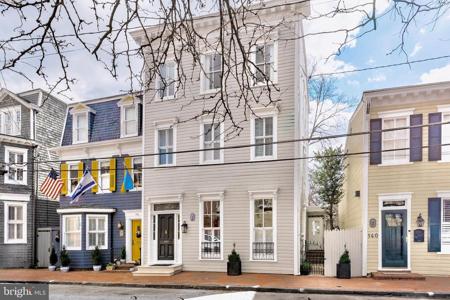 142 CHARLES STREET