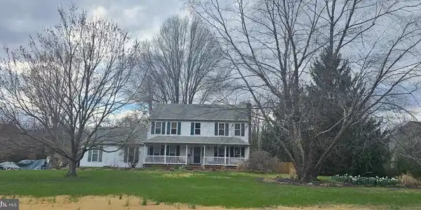 6 INDIAN POINT ROAD